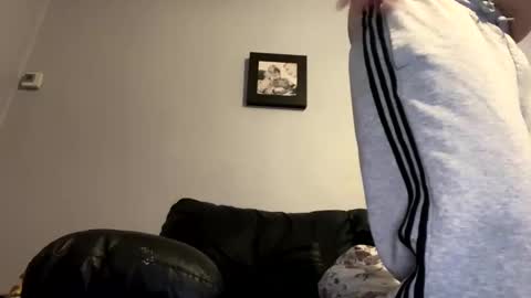 skuzzy25 online show from 29, 12, 2024