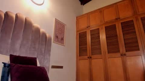 Sky Caroline online show from 5, 3, 2026