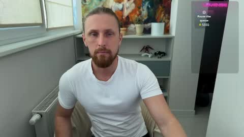 Snapshot of sky_guy25 chatting on 4, 6, 2026 sky_guy25 online show from 4, 6, 2026