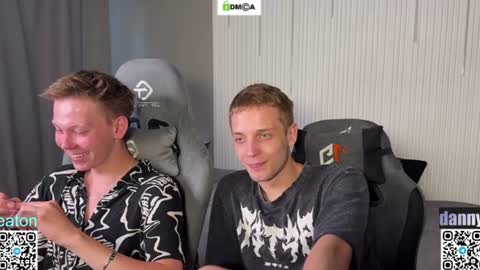 Snapshot of sky_hunter chatting on 19, 6, 2026 sky_hunter online show from 19, 6, 2026