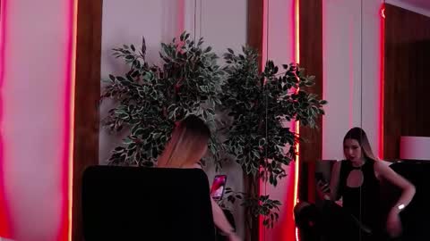 SkylarSpark online show from 27, 11, 2025