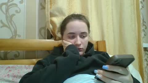 skyressie333 online show from 2, 1, 2025