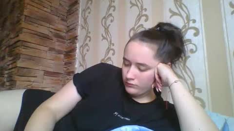 skyressie333 online show from 23, 11, 2025