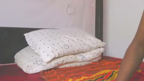 Snapshot of skyy_brown chatting on 13, 1, 2025 Bella online show from 13, 1, 2025