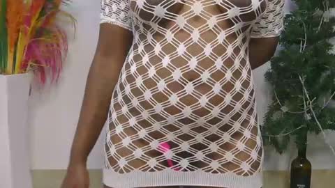 Snapshot of skyy_brown chatting on 26, 1, 2025 Bella online show from 26, 1, 2025