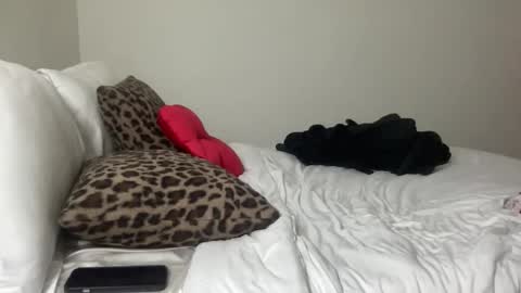 Skylar online show from 15, 10, 2025