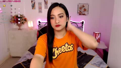 Queen Cyrine online show from 18, 2, 2025