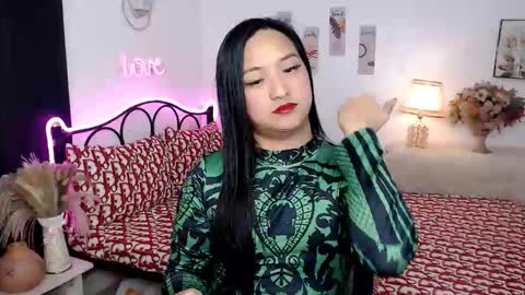 Queen Cyrine online show from 14, 9, 2025