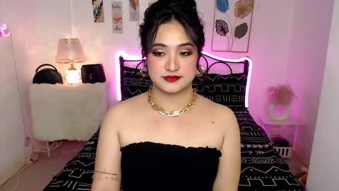 Queen Cyrine online show from 23, 2, 2026