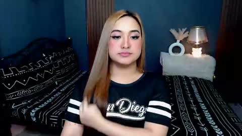 Queen Cyrine online show from 21, 7, 2026