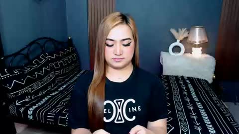 Queen Cyrine online show from 23, 7, 2026