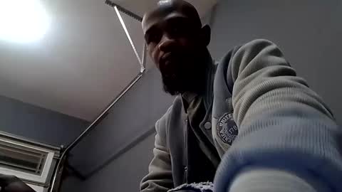 Snapshot of slickerthan12 chatting on 6, 2, 2025 BBC Hanging online show from 6, 2, 2025