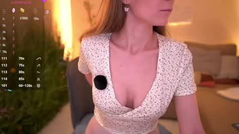 Snapshot of slickmewet chatting on 31, 5, 2026 Elise 165cm 50kg online show from 31, 5, 2026