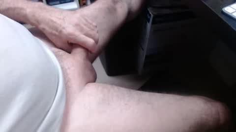 Snapshot of sliderguy699 chatting on 17, 2, 2026 sliderguy699 online show from 17, 2, 2026