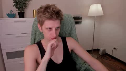 Snapshot of slim_andy chatting on 9, 10, 2025 Andy online show from 9, 10, 2025