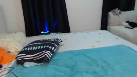 Snapshot of slim_aria chatting on 14, 1, 2026 Aria online show from 14, 1, 2026