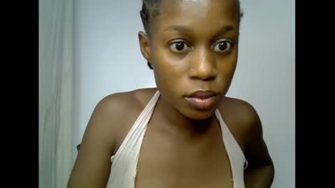 Snapshot of slim_candy12 chatting on 24, 6, 2026 Lily online show from 24, 6, 2026