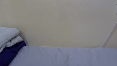 slim_kiteey online show from 1, 12, 2025