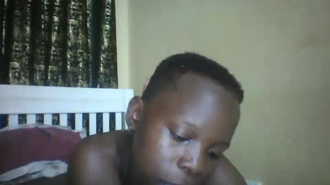 Snapshot of slim_petite_ebony chatting on 15, 12, 2024 slim_petite_ebony online show from 15, 12, 2024