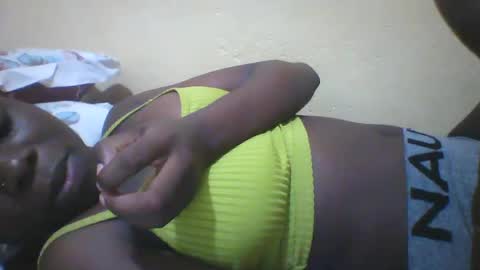 Snapshot of slim_petite_ebony chatting on 30, 1, 2025 slim_petite_ebony online show from 30, 1, 2025