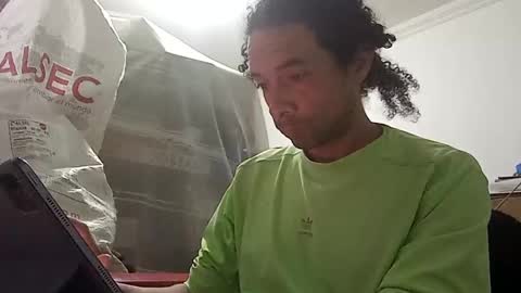 Snapshot of slimboyxxx chatting on 7, 2, 2025 Slimboyxxx online show from 7, 2, 2025