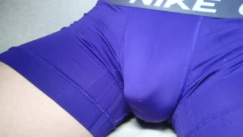 Snapshot of slimhungyvng chatting on 8, 7, 2026 slimhungyvng online show from 8, 7, 2026