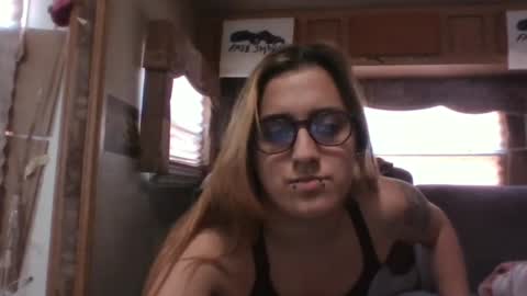 Snapshot of slimthicc1997 chatting on 9, 3, 2025 slimthicc1997 online show from 9, 3, 2025
