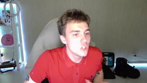 Snapshot of slippery_baby chatting on 12, 7, 2026 Mila online show from 12, 7, 2026