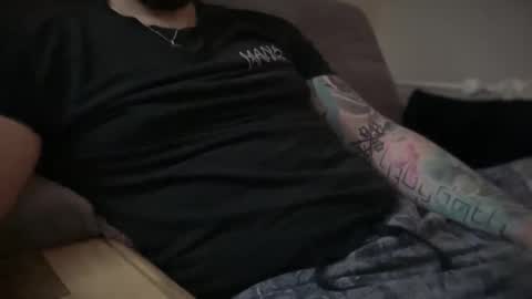 just chillin online show from 18, 10, 2025