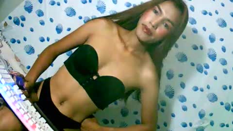 Snapshot of slut_goddessqueen69 chatting on 28, 10, 2025 slut_goddessqueen69 online show from 28, 10, 2025