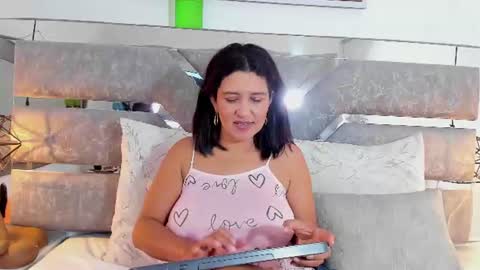 slut_milf_ online show from 10, 7, 2026