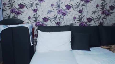 slutihmami online show from 23, 12, 2024