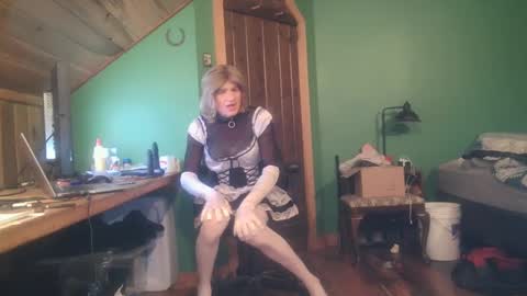 slutjennifertransxx online show from 14, 9, 2025