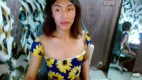 Snapshot of slutqueen_raz chatting on 24, 4, 2026 Raz online show from 24, 4, 2026