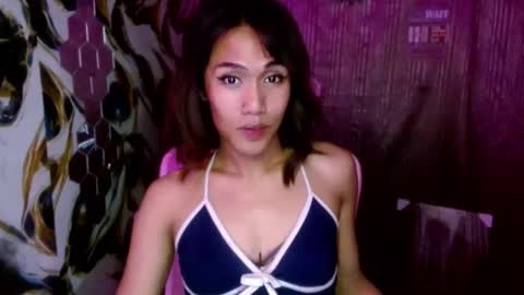 Snapshot of slutqueen_raz chatting on 3, 5, 2026 Raz online show from 3, 5, 2026
