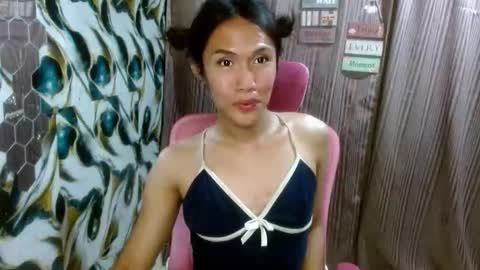 Snapshot of slutqueen_raz chatting on 10, 5, 2026 Raz online show from 10, 5, 2026