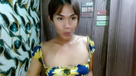 Snapshot of slutqueen_raz chatting on 22, 7, 2026 Raz online show from 22, 7, 2026