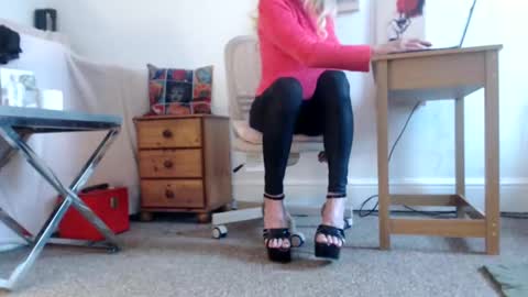 Slut Suzy online show from 16, 1, 2025