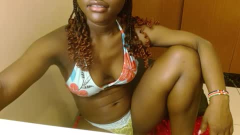 Snapshot of slutty_charmz chatting on 4, 2, 2026 Bree online show from 4, 2, 2026