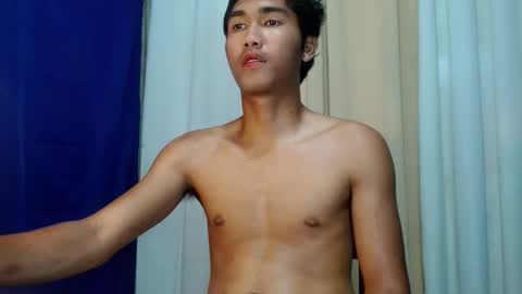 Snapshot of sluttymoreno_boy69 chatting on 3, 4, 2026 JAY online show from 3, 4, 2026