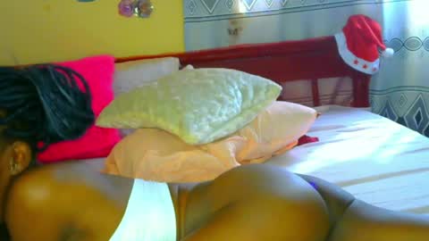 Snapshot of sluttysam_ chatting on 11, 5, 2026 Sexyslutt online show from 11, 5, 2026