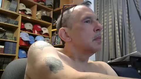 sluttyslave81 online show from 6, 11, 2025