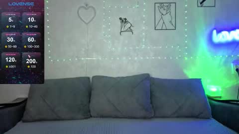 Snapshot of slyfoxyweb chatting on 16, 10, 2025 Slyfoxy online show from 16, 10, 2025