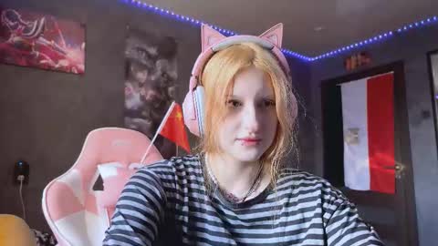 Snapshot of slyviabuffum chatting on 20, 10, 2025 Diana online show from 20, 10, 2025