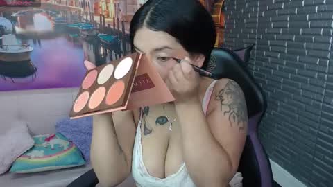 Mariana Torres online show from 10, 10, 2025