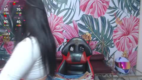 Snapshot of small__naughty chatting on 9, 4, 2026 Mariana Torres online show from 9, 4, 2026