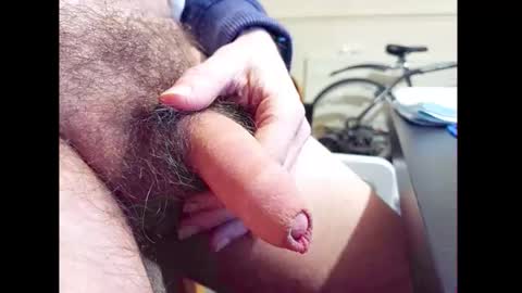 Small Hairy Uncut online show from 14, 4, 2026