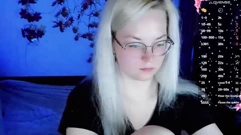 smallimpmeili online show from 9, 11, 2025