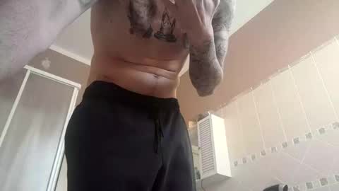 smallone8825 online show from 11, 4, 2026