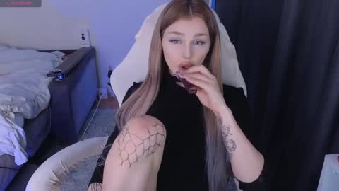 Snapshot of smanuna chatting on 5, 12, 2024 Manuna online show from 5, 12, 2024